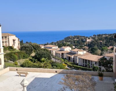Magnifique appartement trame large super équipé avec vue mer magnifique